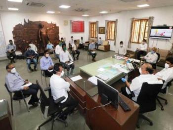 lockdown-meeting-with-government-officials-2020-coronavirus-lockdown-meeting-with-government-officials-details-zoom-lockdown-meeting-with-government-officials